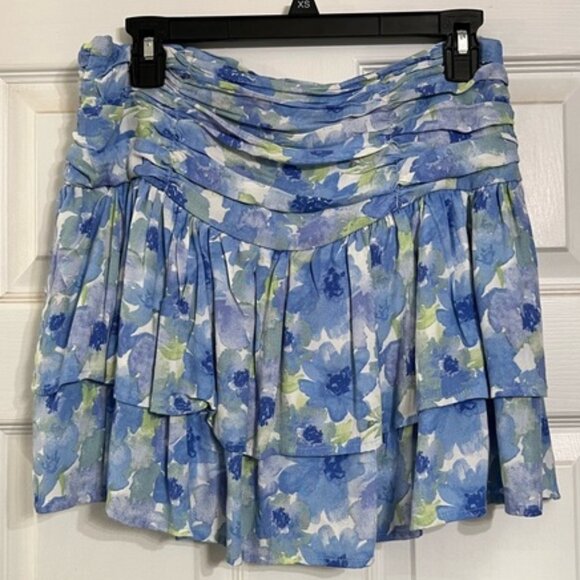 Skirt - Picture 2 of 2